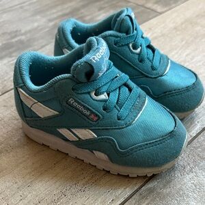 Reebok Classic Aqua Blue Sneakers slip on Size 4 Baby toddler